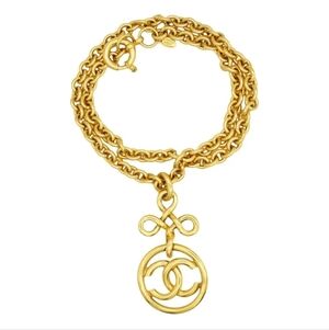 Chanel Vintage 1993 Large Logo CC Coco Knot Bow Circle Medallion Long Necklace